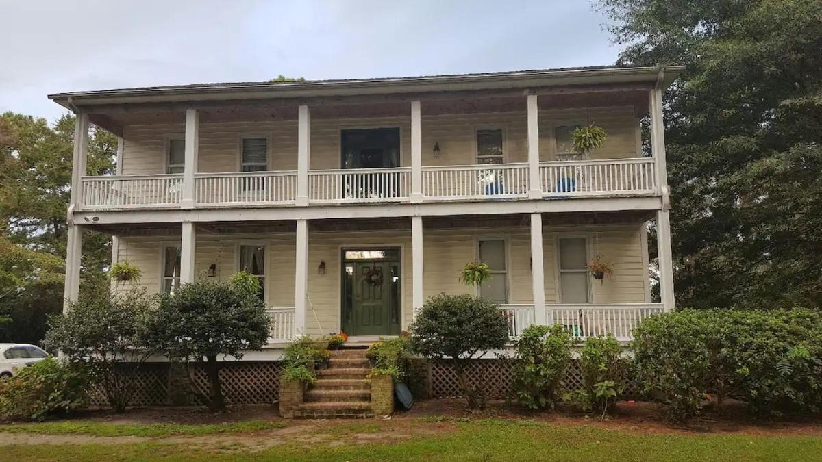 Gloucester House With Sea View Exterior photo